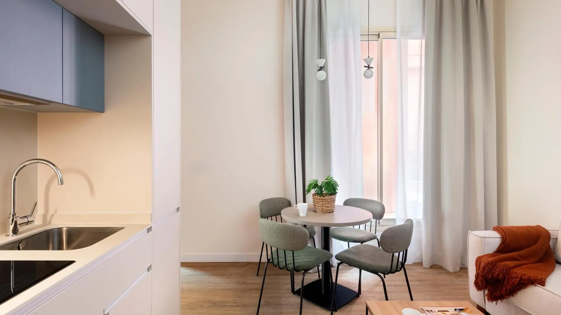 Magno Apartments Clavellinas - Pool And Parking Seville