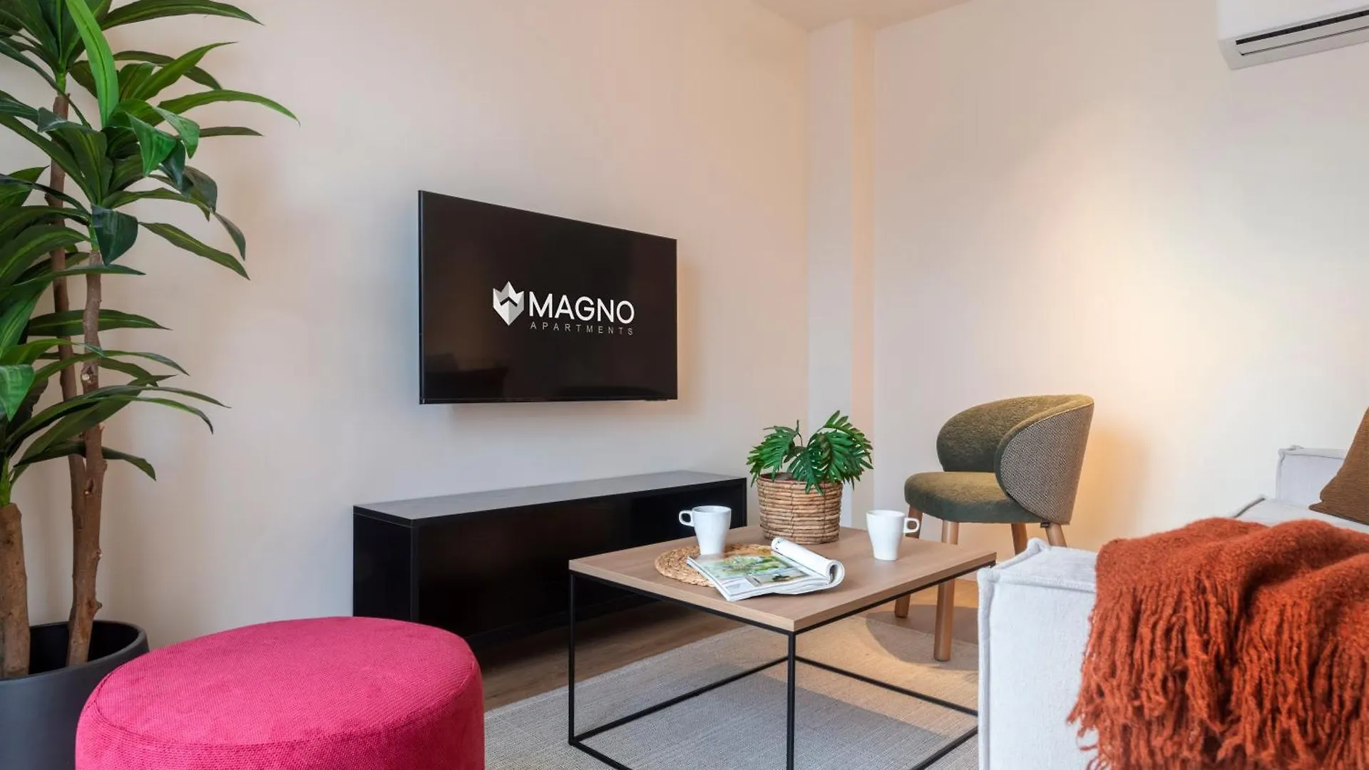 Magno Apartments Clavellinas - Pool And Parking Seville