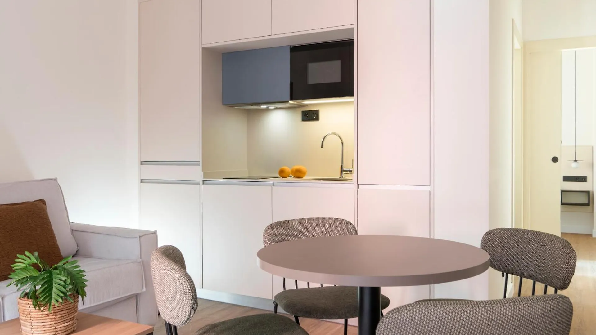 Magno Apartments Clavellinas - Pool And Parking Seville Spain
